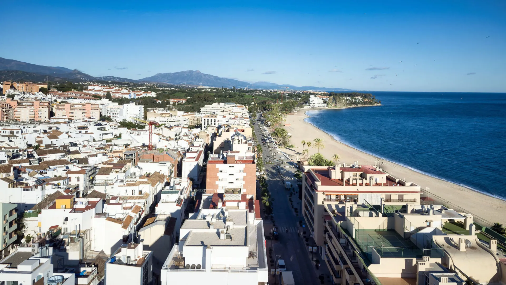 Estepona Ciudad, Ático a la venta con 3 dormitorios