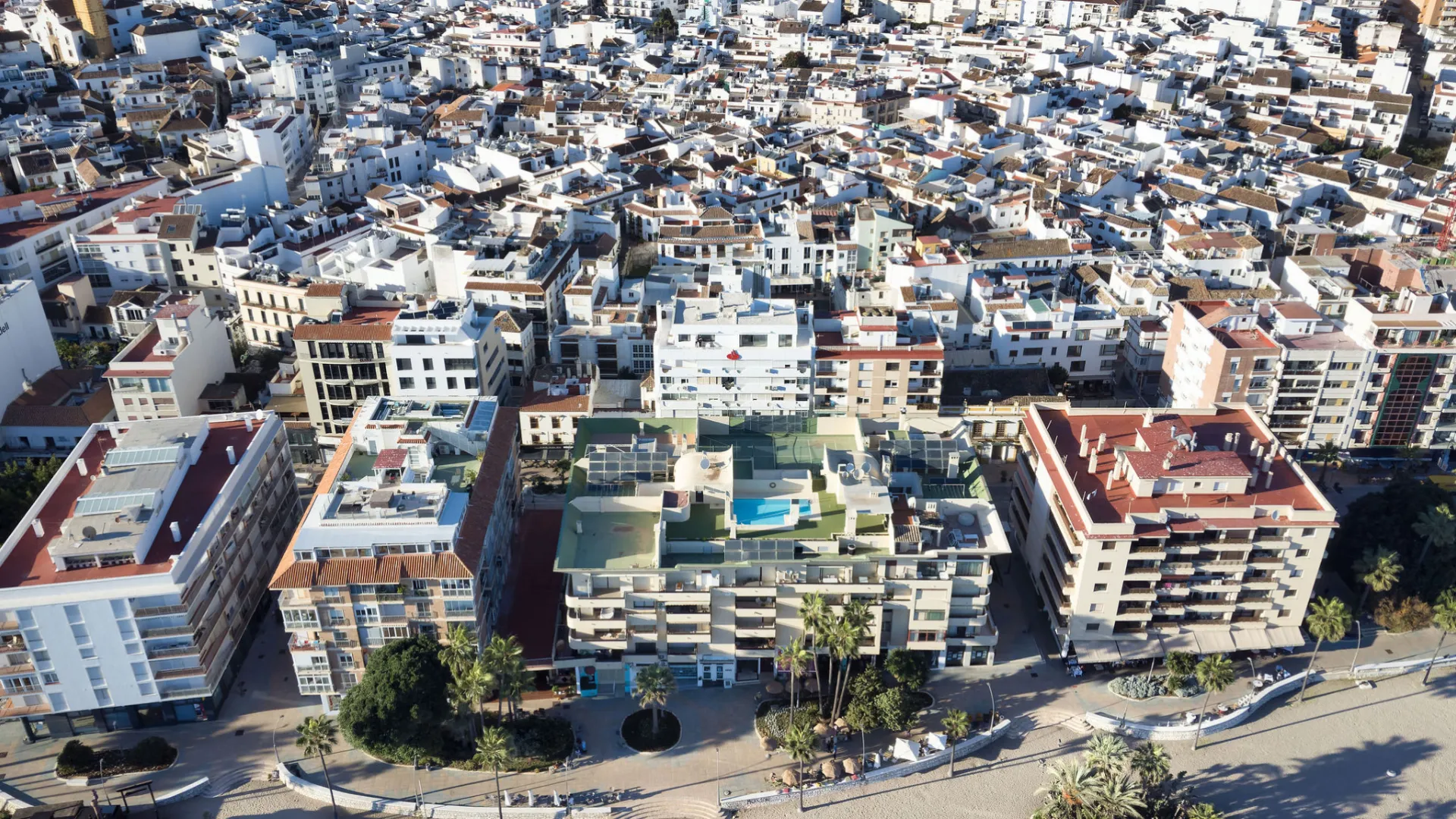 Estepona Ciudad, Ático a la venta con 3 dormitorios