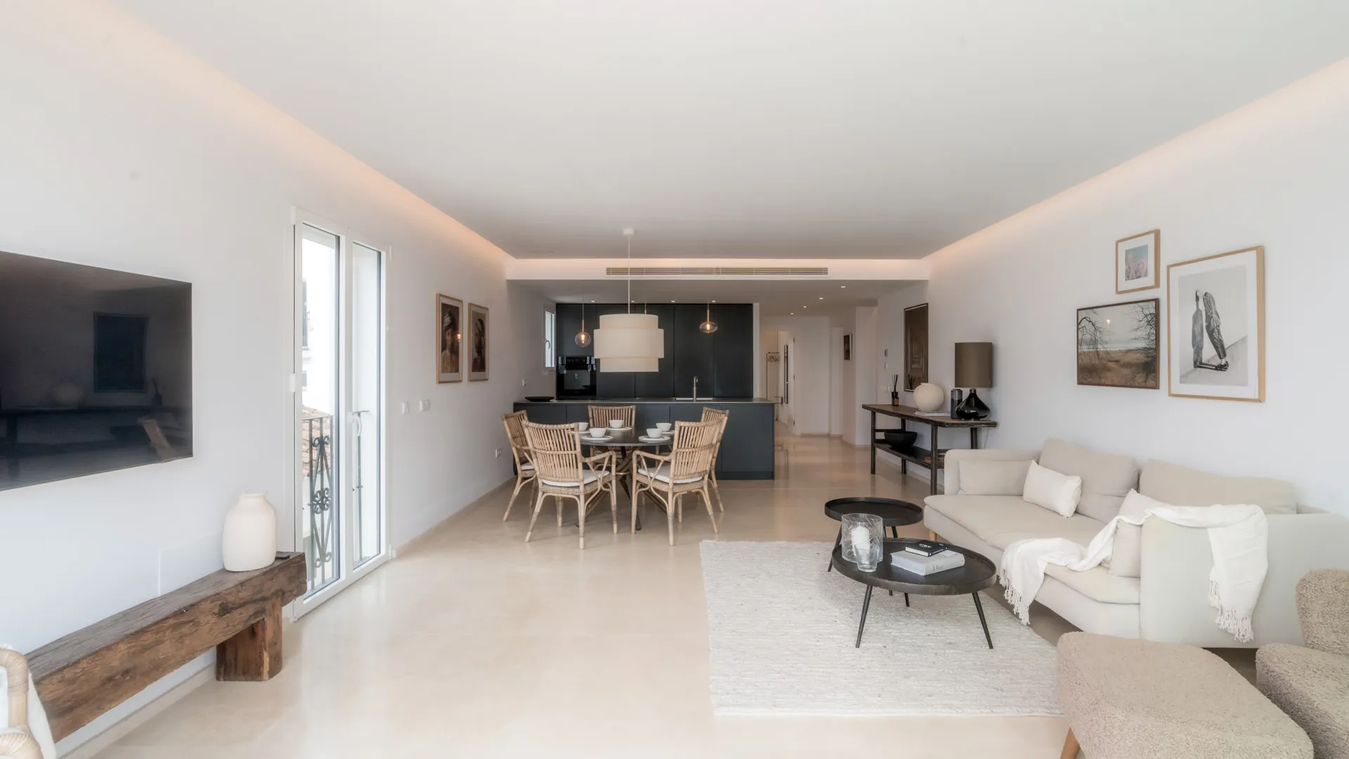 Buy penthouse in Marbella - Puerto Banus