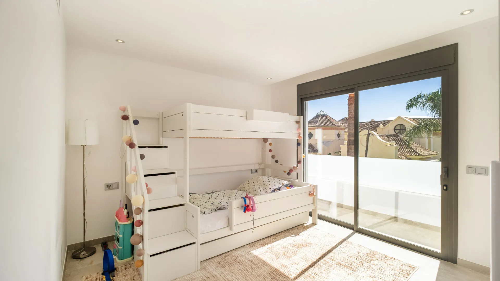 For sale 5 bedrooms villa in Huerta Belón