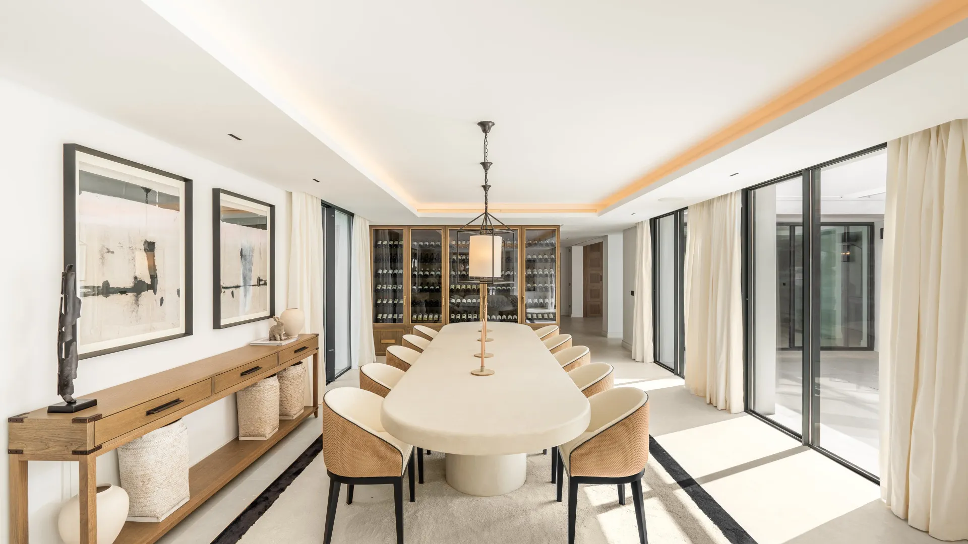 Comprar villa con 5 dormitorios en Las Brisas del Golf