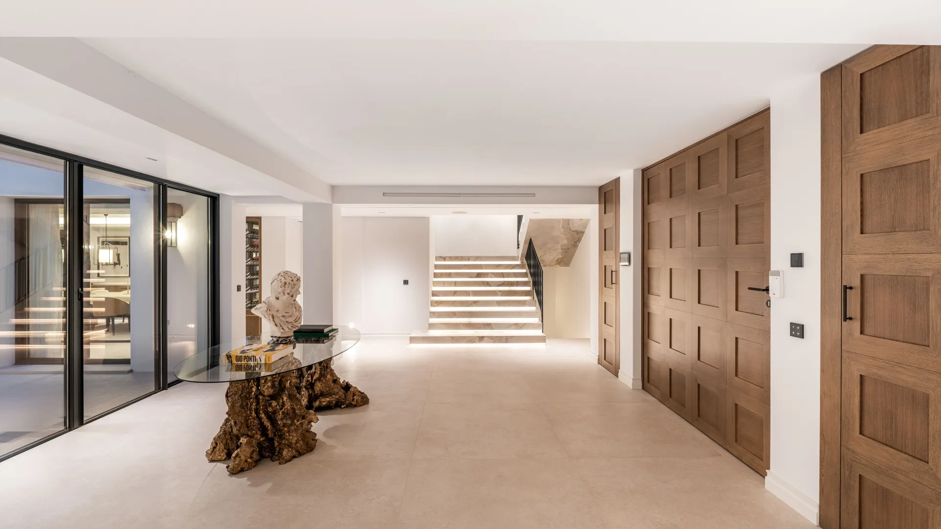 Comprar villa con 5 dormitorios en Las Brisas del Golf