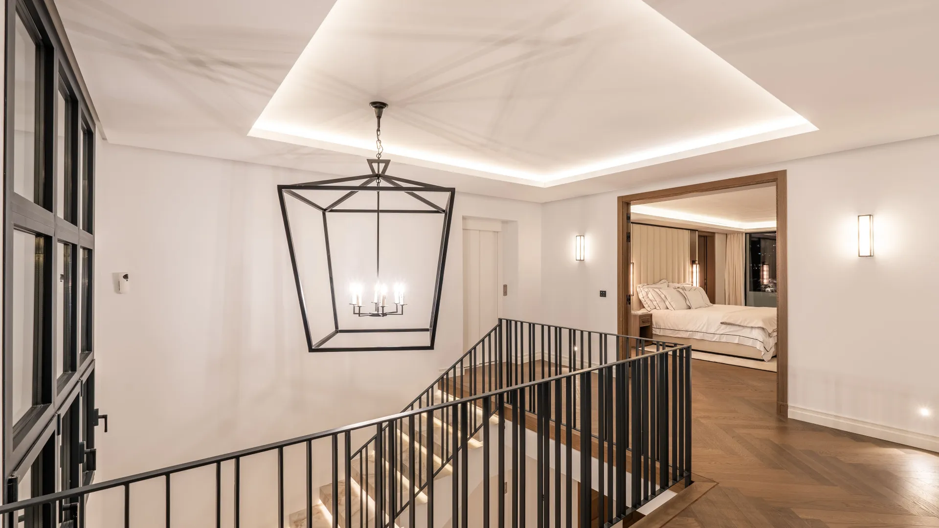 Comprar villa con 5 dormitorios en Las Brisas del Golf
