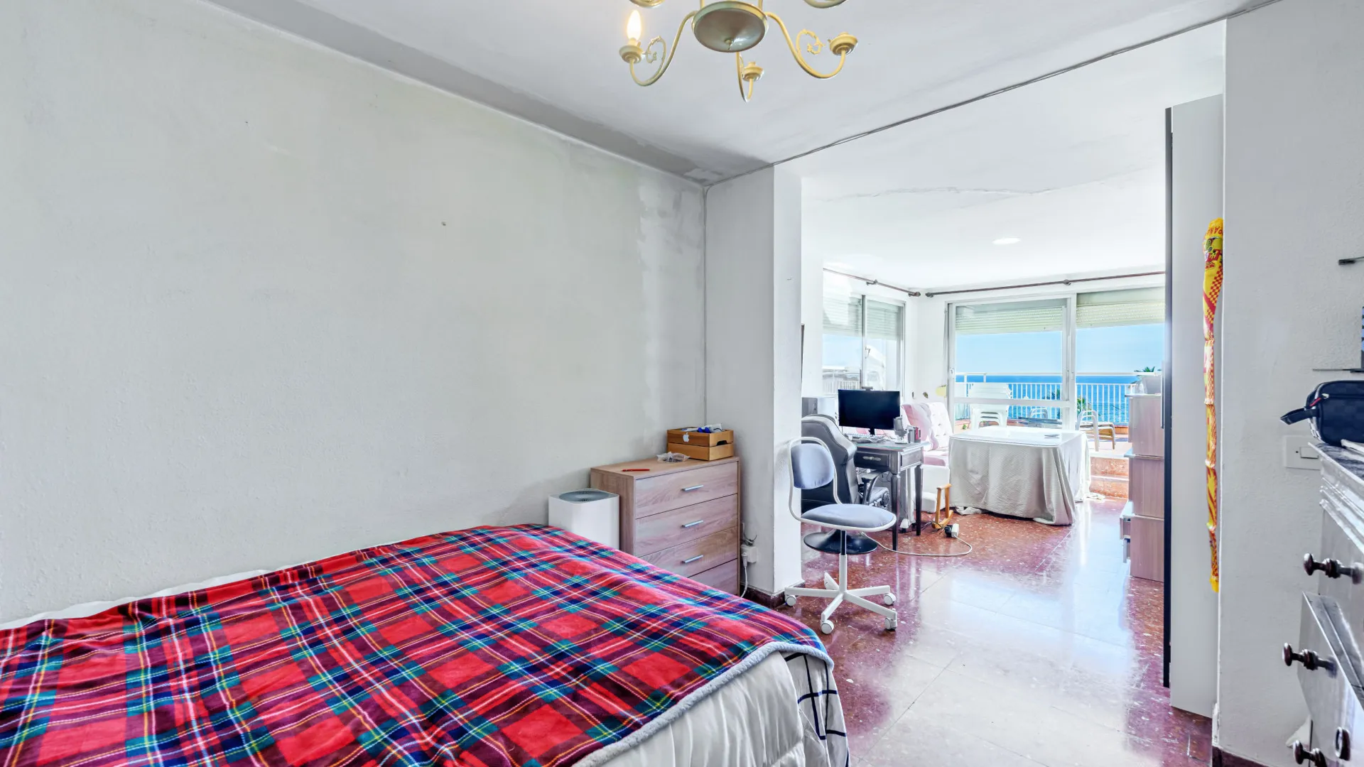 5 bedrooms penthouse in El Limonar for sale