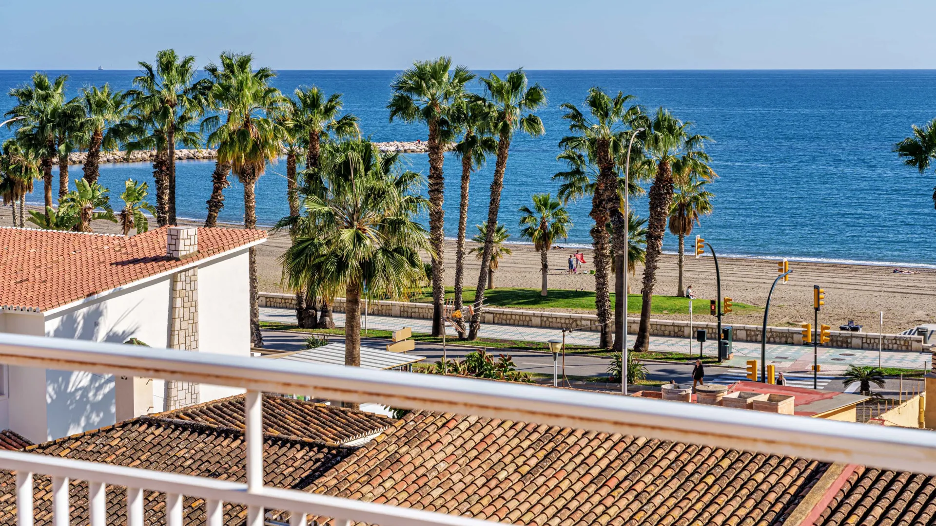 5 bedrooms penthouse in El Limonar for sale
