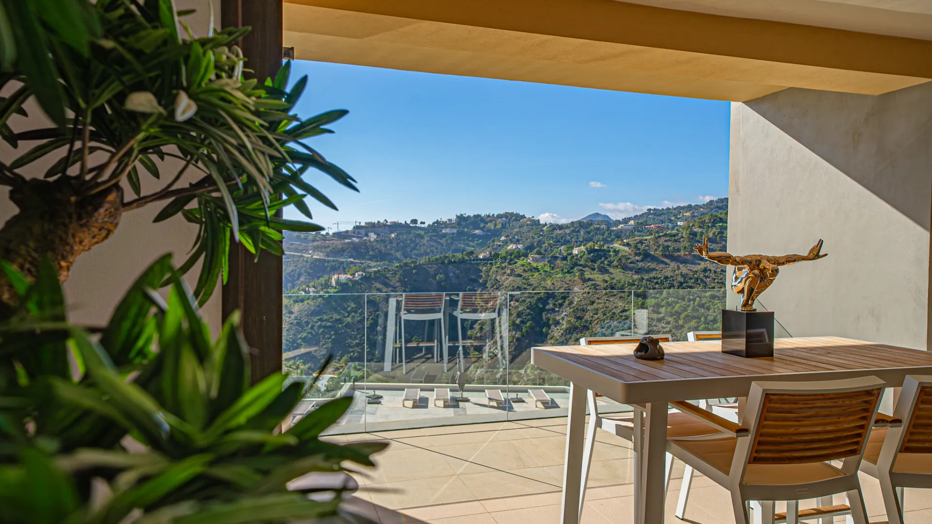 Buy apartment in Los Olivos with 4 bedrooms