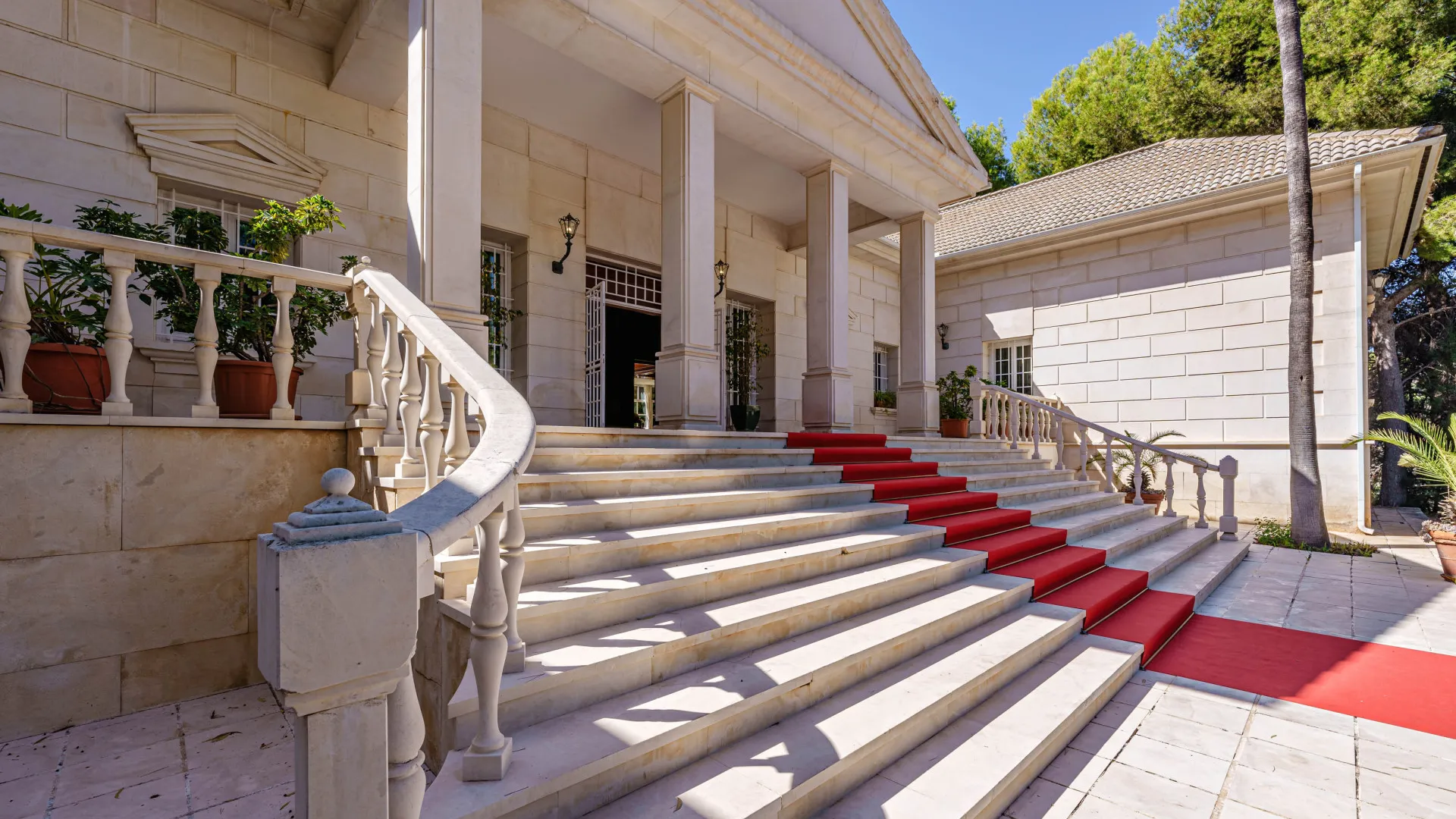 For sale El Limonar palace