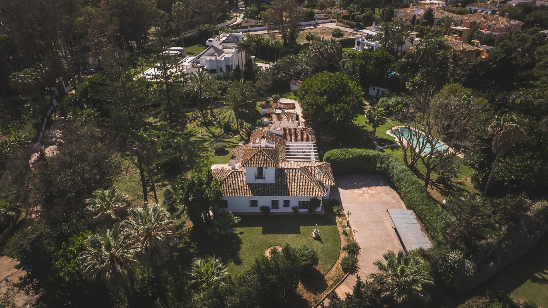 Plot for sale in Guadalmina Baja