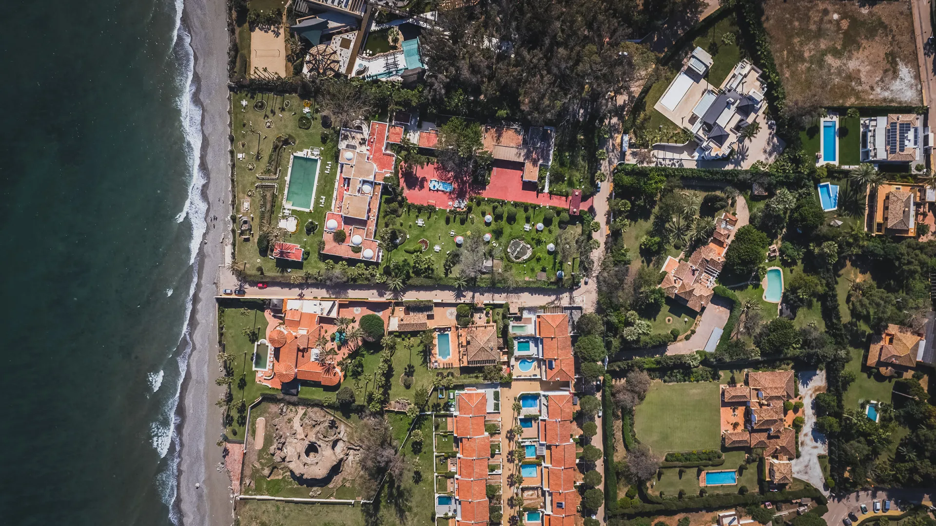 Plot for sale in Guadalmina Baja