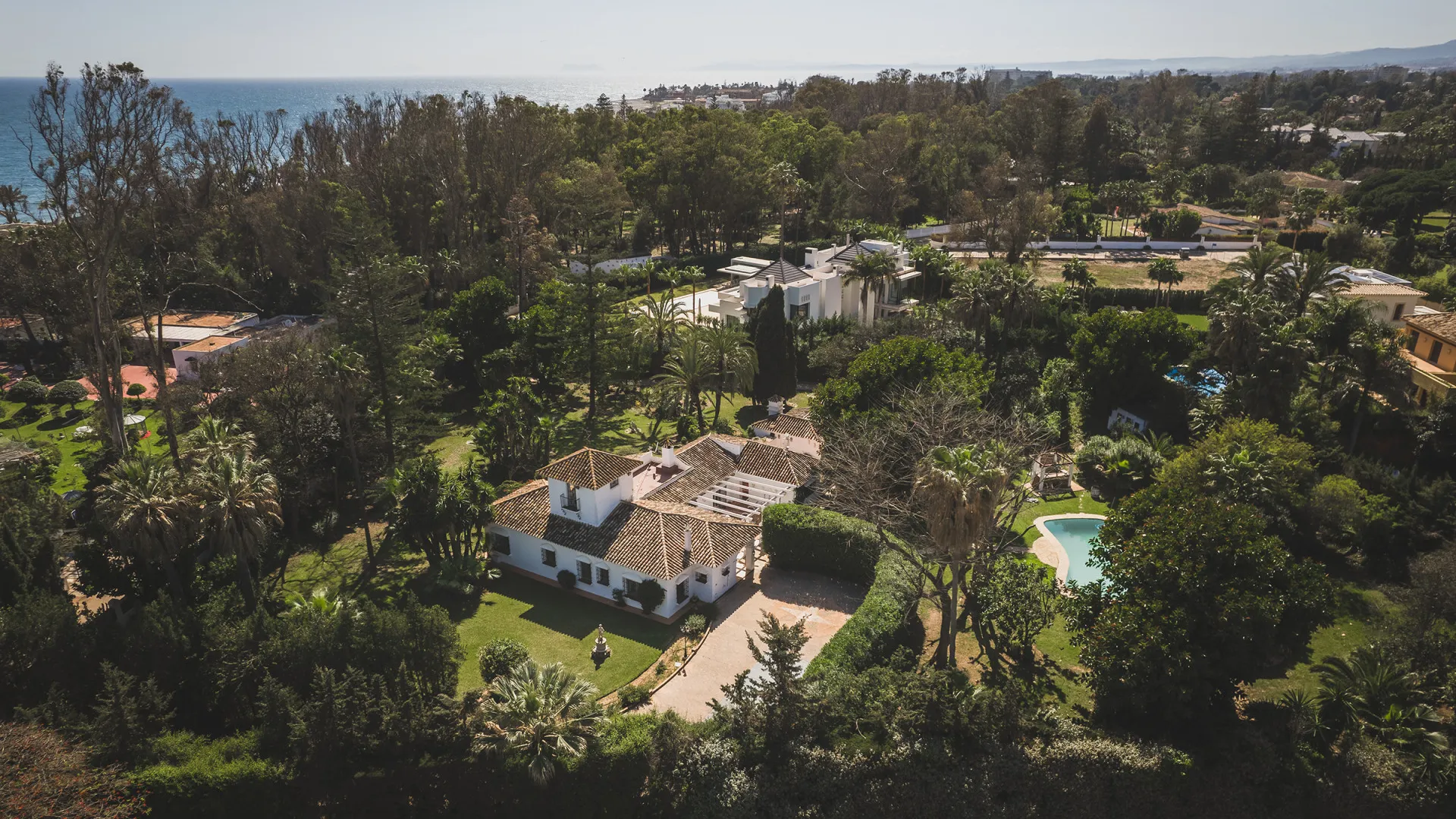 Plot for sale in Guadalmina Baja
