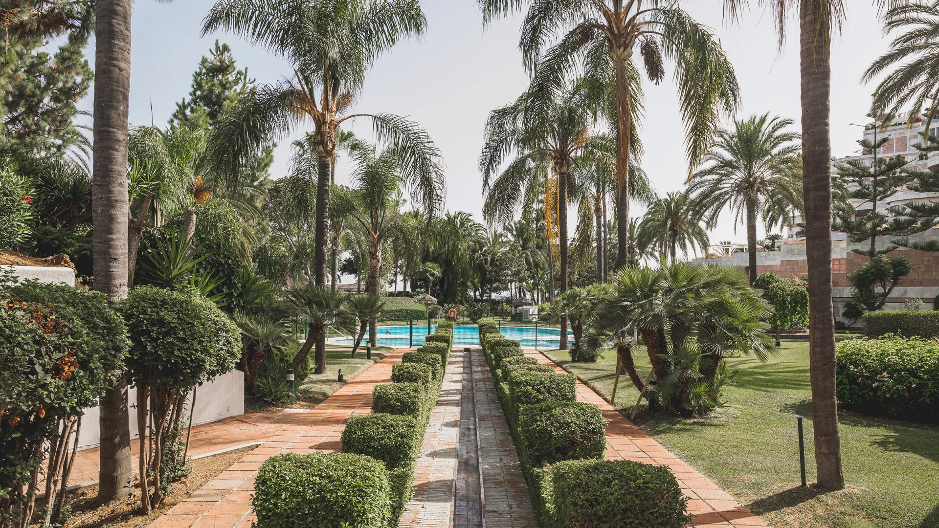 Apartamento con 8 dormitorios en venta en Gray D'Albion