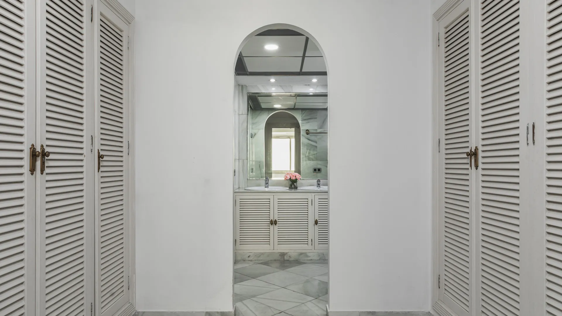 Apartamento con 8 dormitorios en venta en Gray D'Albion
