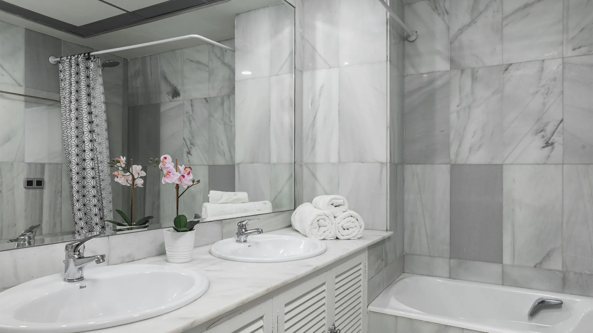 Apartamento con 8 dormitorios en venta en Gray D'Albion