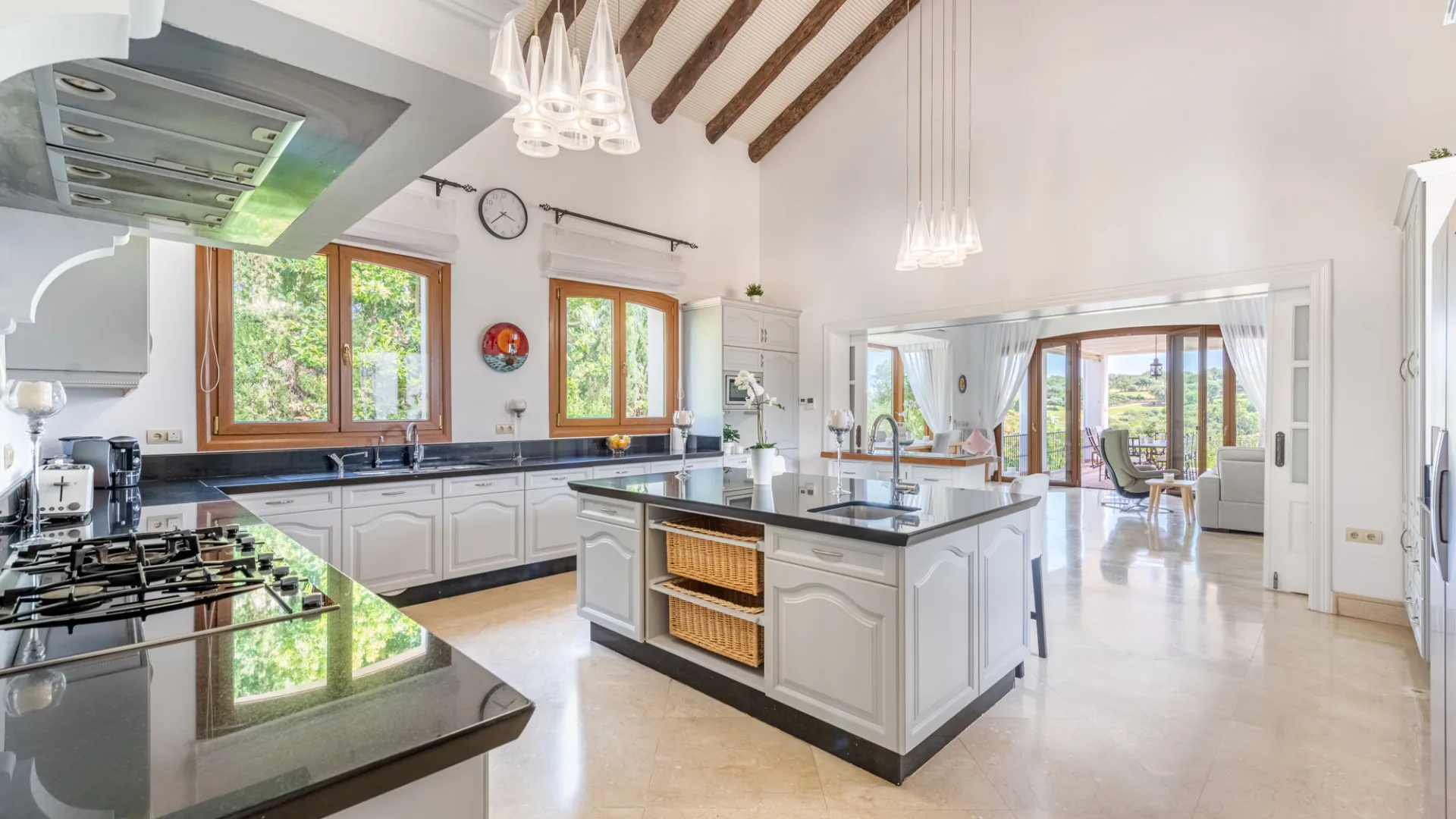 Villa with 7 bedrooms for sale in Sotogrande Alto