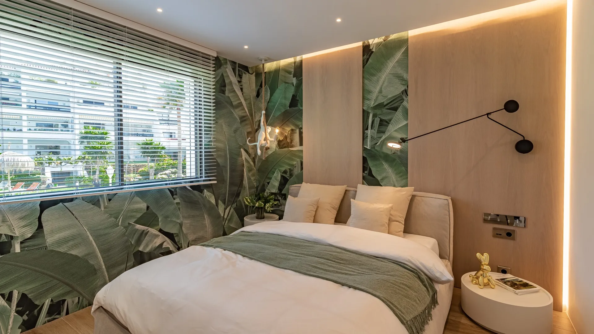 Town house for sale in Golden Mile