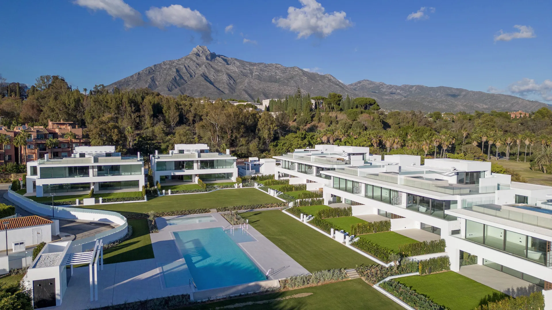 Golden Mile, villa pareada en venta