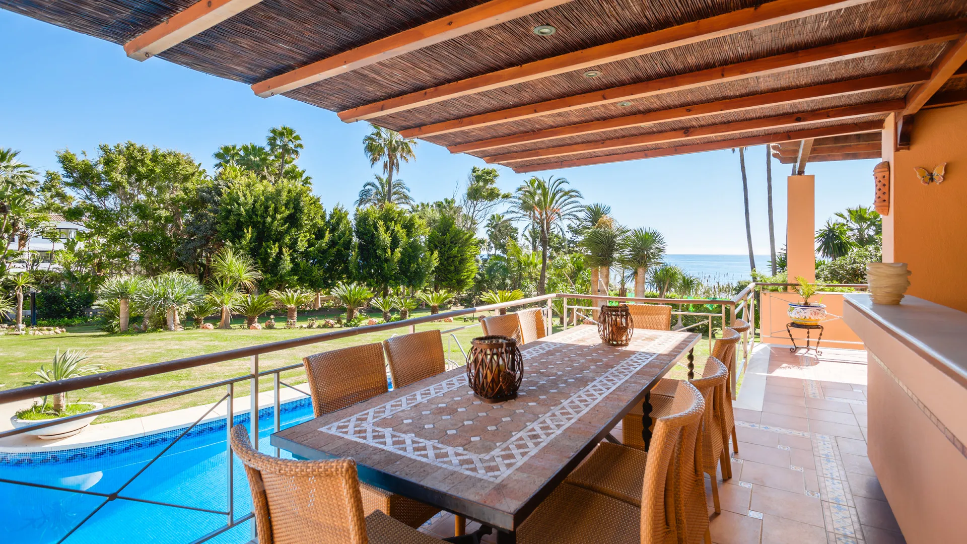 Villa en venta con 8 dormitorios en Hacienda Beach