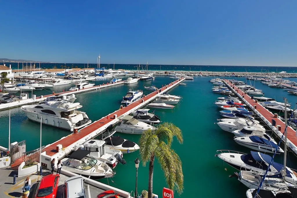 Marbella - Puerto Banus, Ático con 2 dormitorios en venta