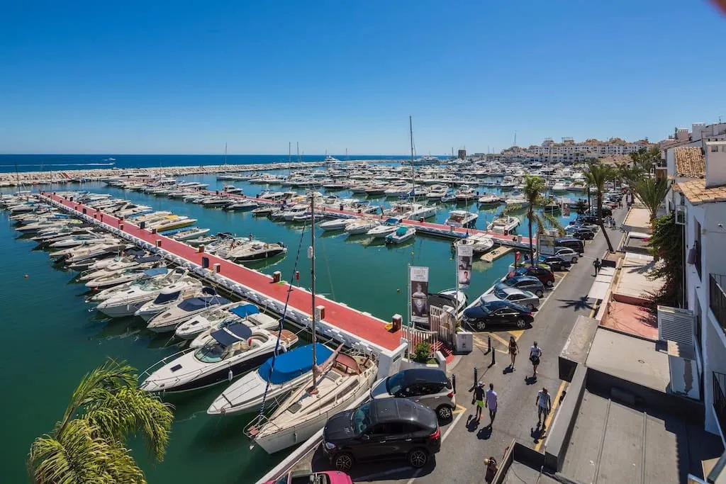 Marbella - Puerto Banus, Ático con 2 dormitorios en venta