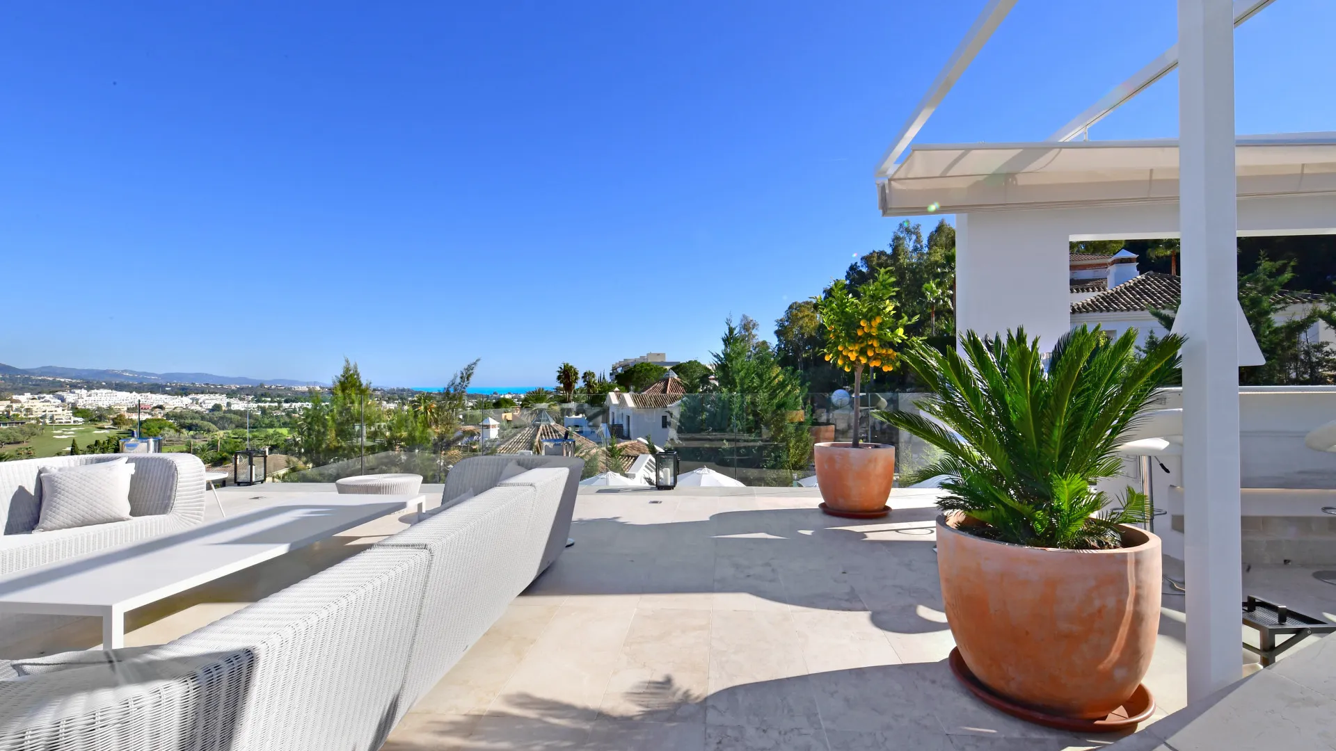 Villa en venta en Los Naranjos de Marbella