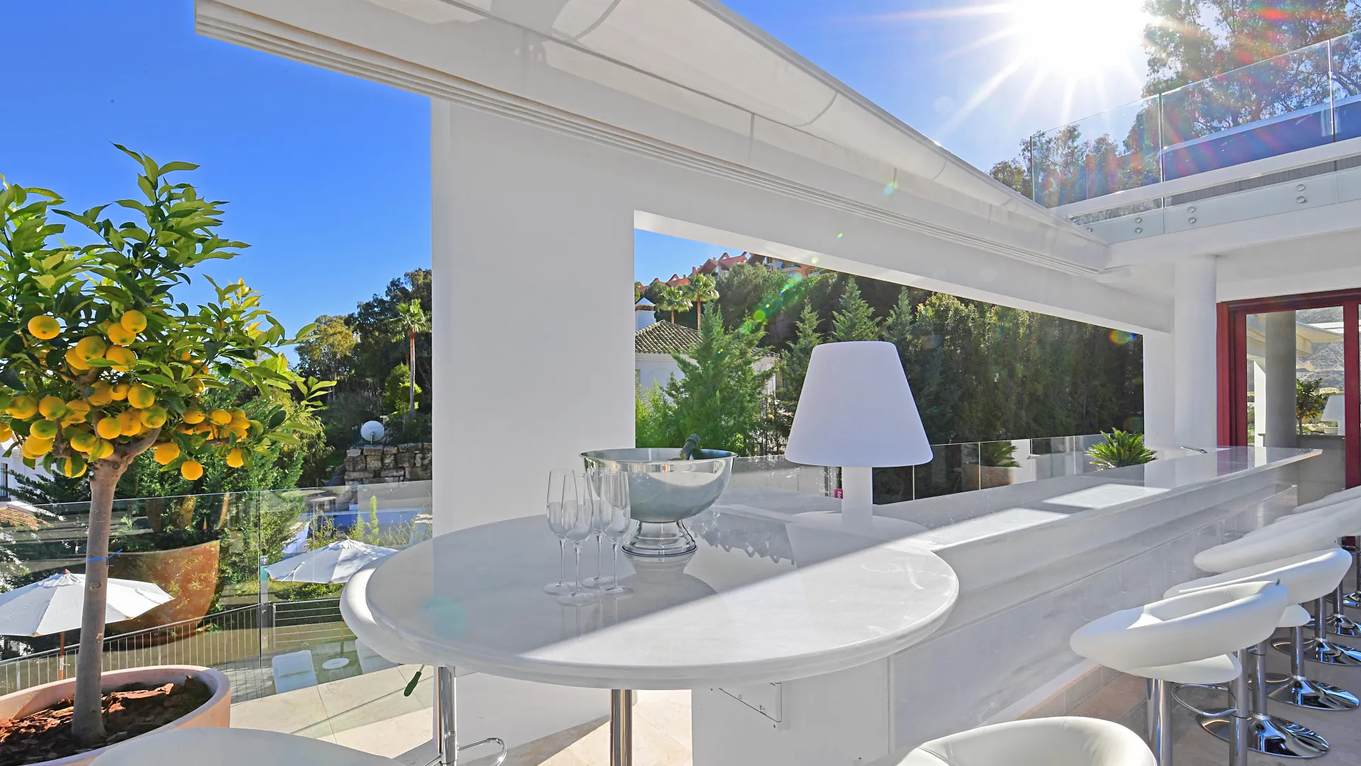 Villa en venta en Los Naranjos de Marbella
