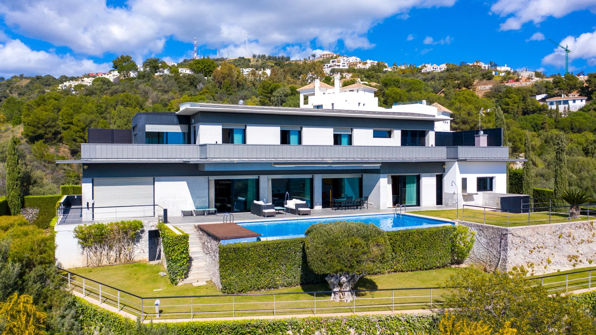 Villa en venta en Los Altos de los Monteros