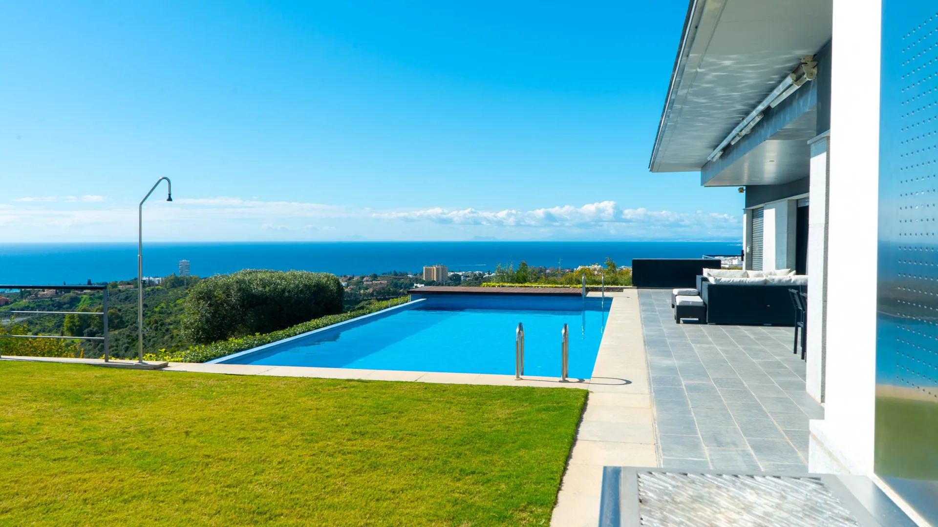 Villa en venta en Los Altos de los Monteros