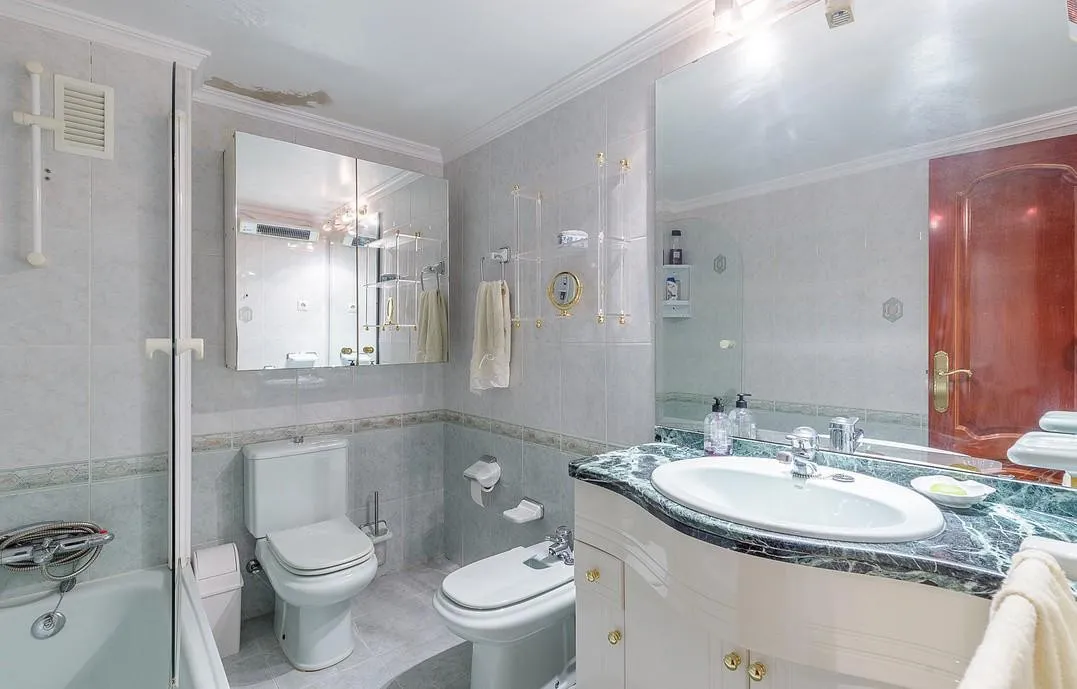 Apartment for sale in Pedregalejo