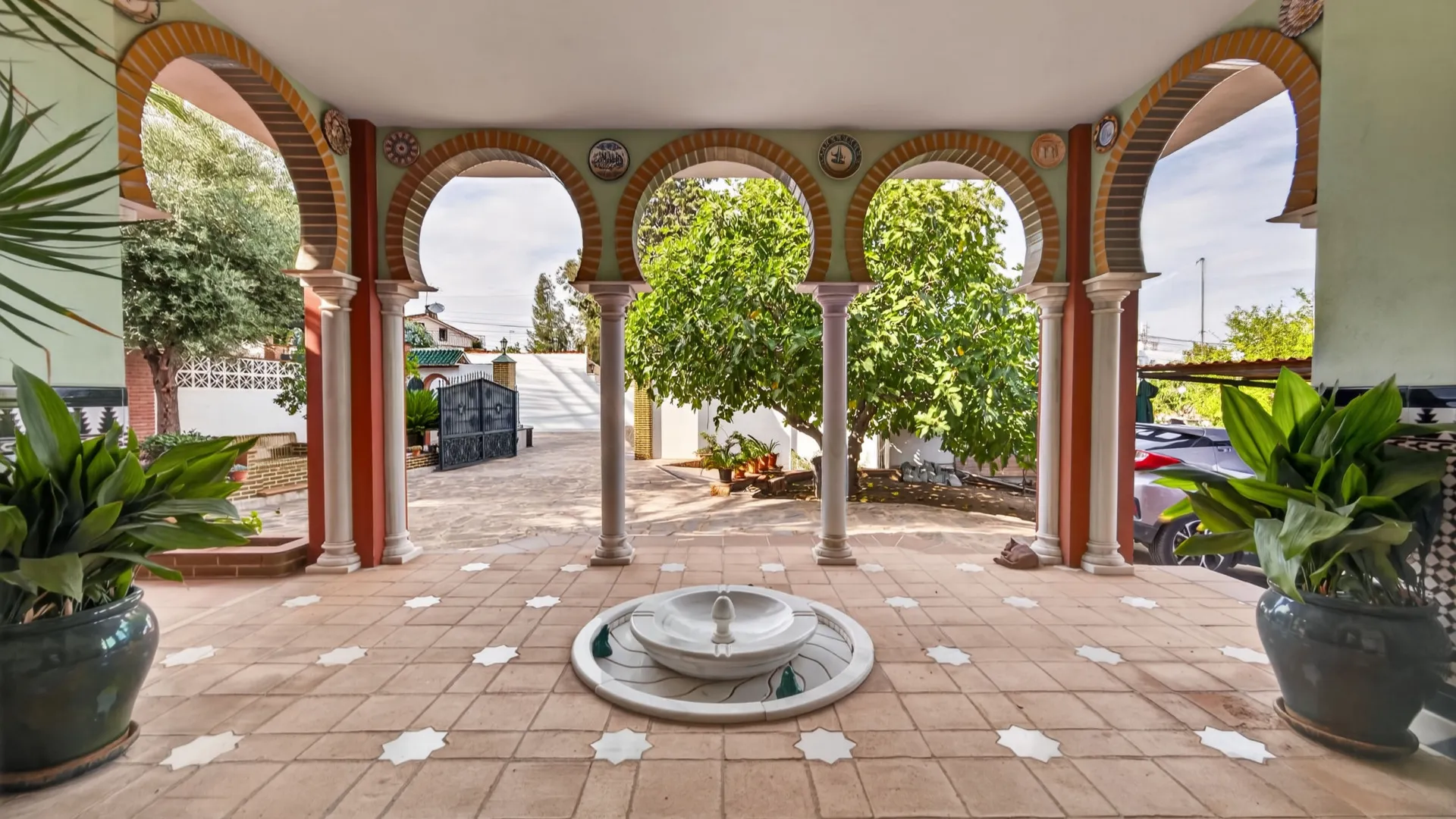 Churriana villa for sale