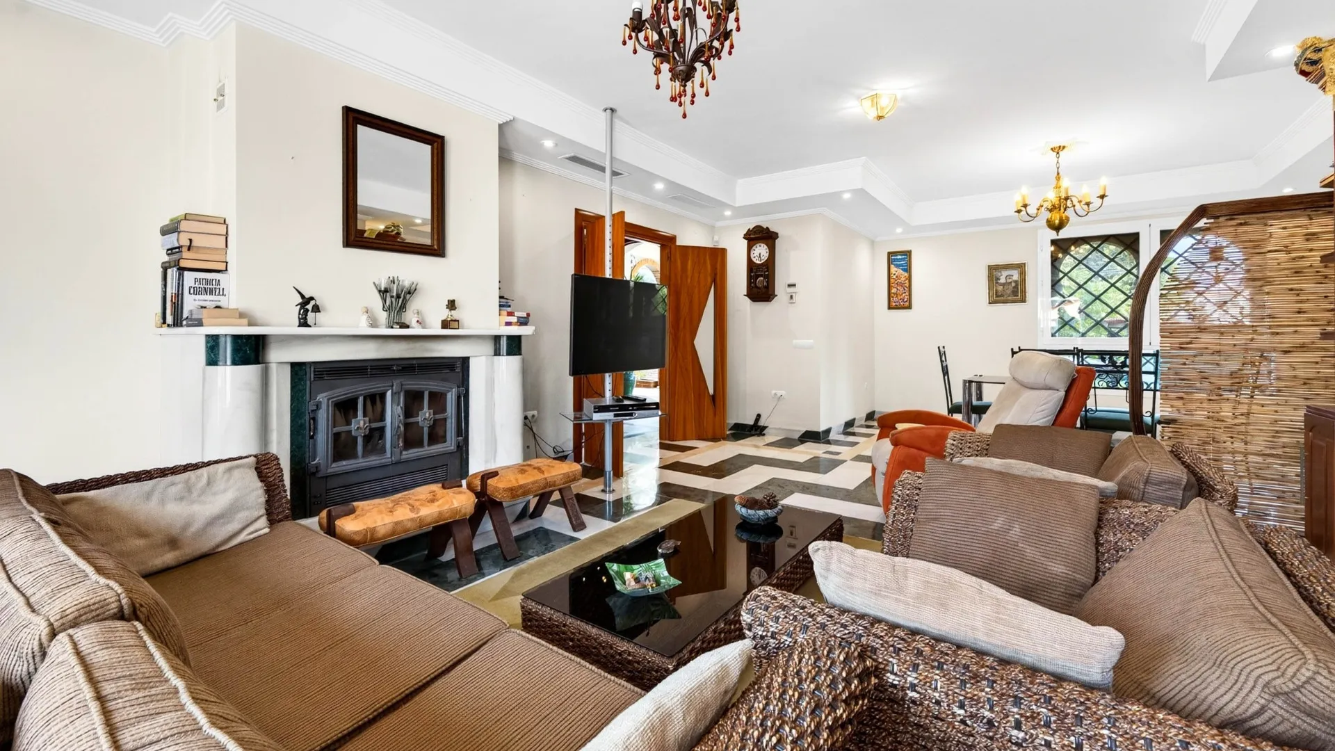 Churriana villa for sale