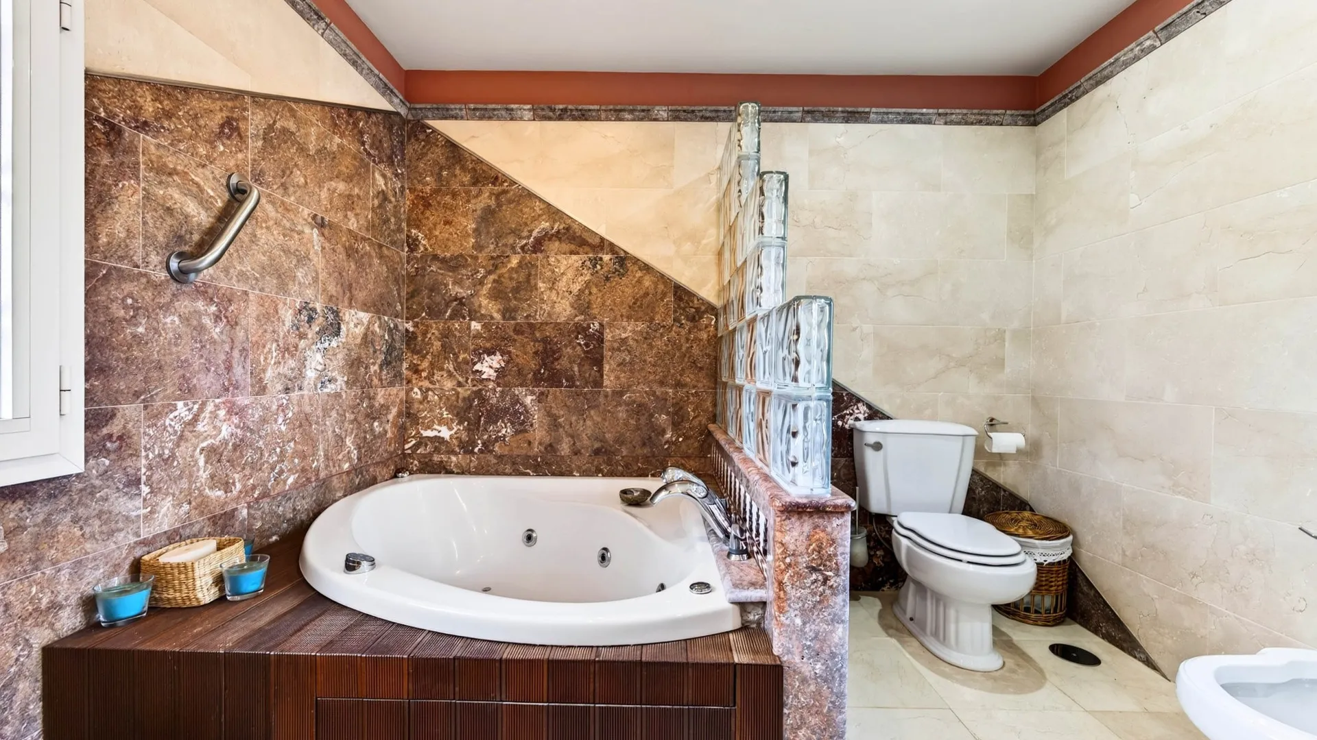 Churriana villa for sale