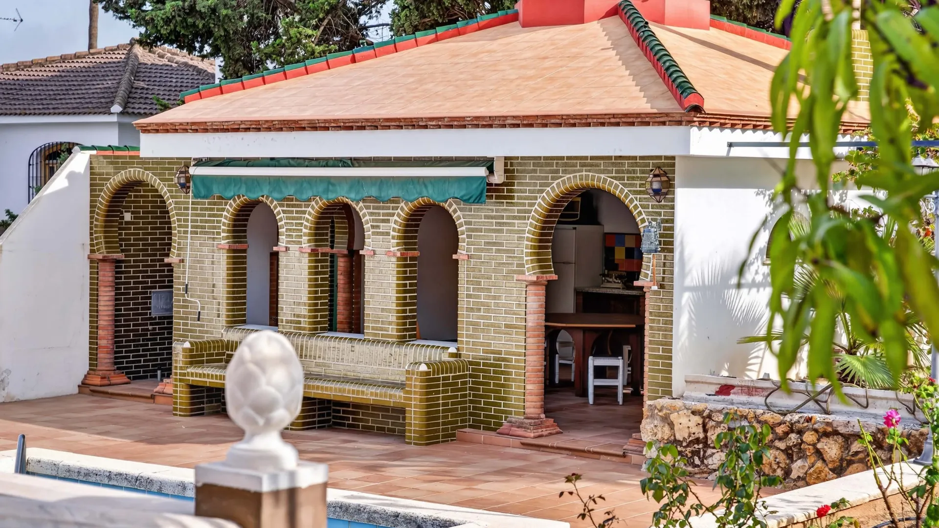 Churriana villa for sale