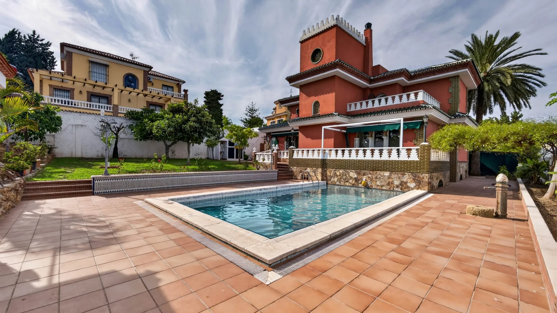 Churriana villa for sale