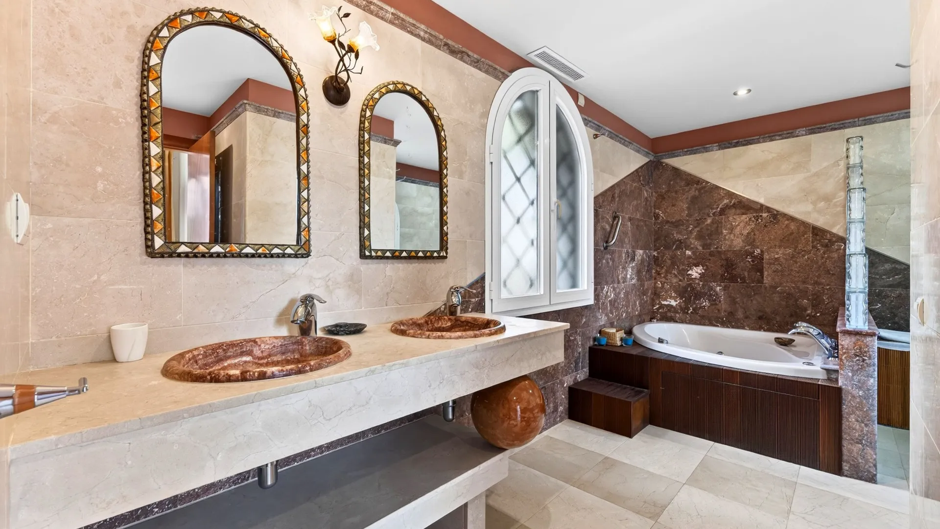 Churriana villa for sale