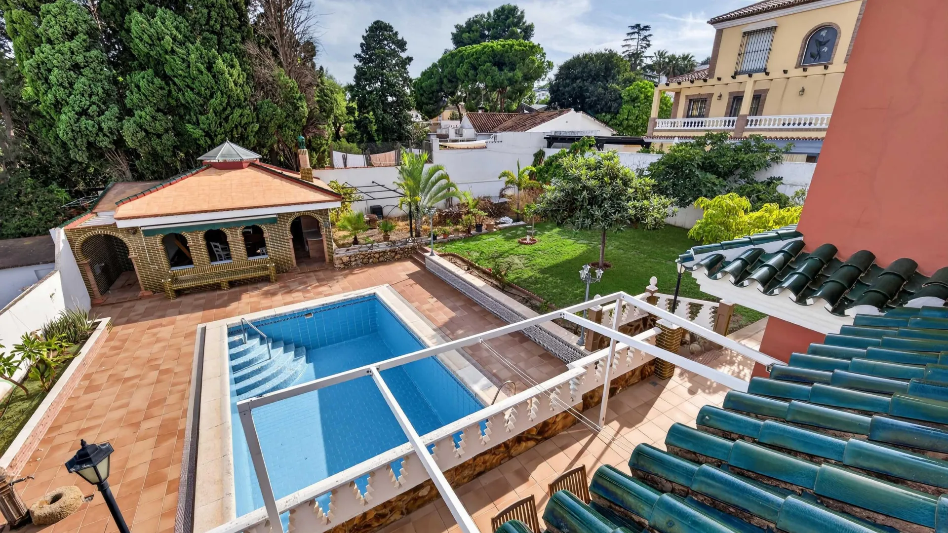 Churriana villa for sale