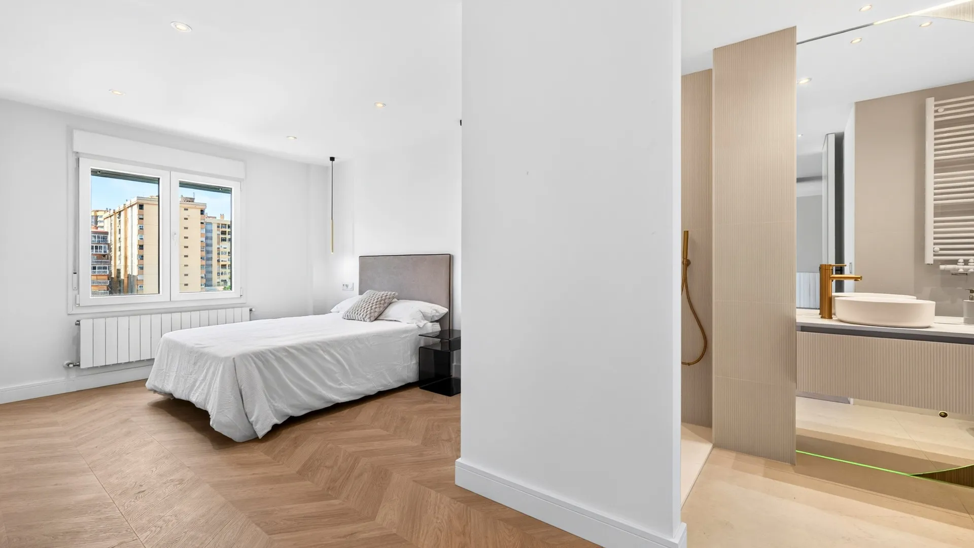 Comprar apartamento con 3 dormitorios en La Malagueta - La Caleta