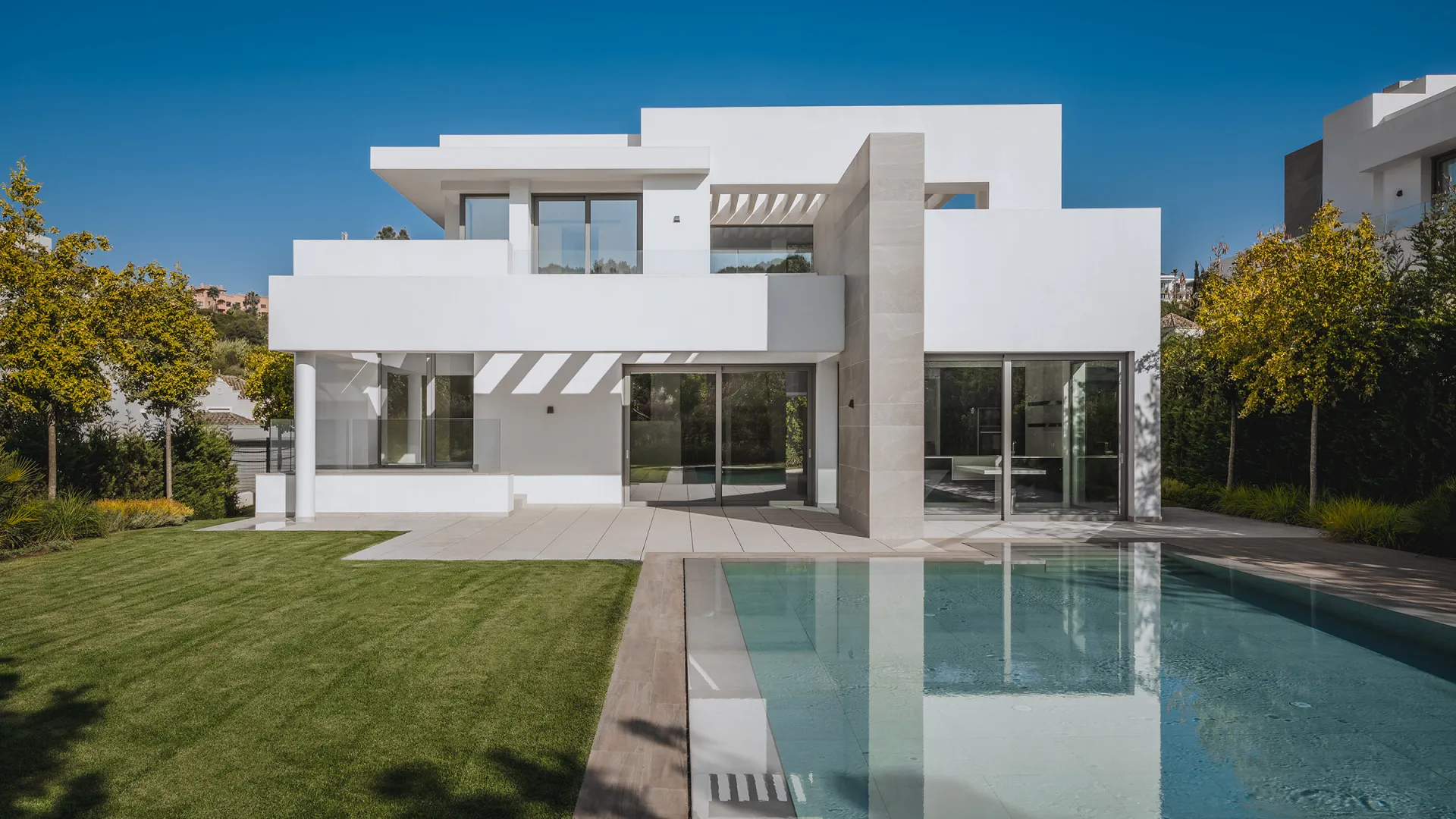 5 bedrooms villa for sale in El Paraiso