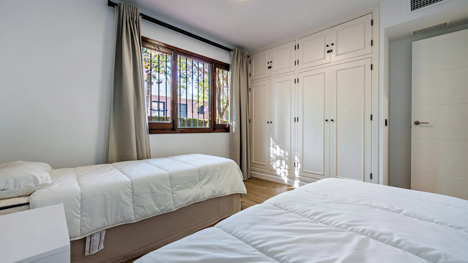 3 bedrooms Sierra Blanca ground floor apartment for sale