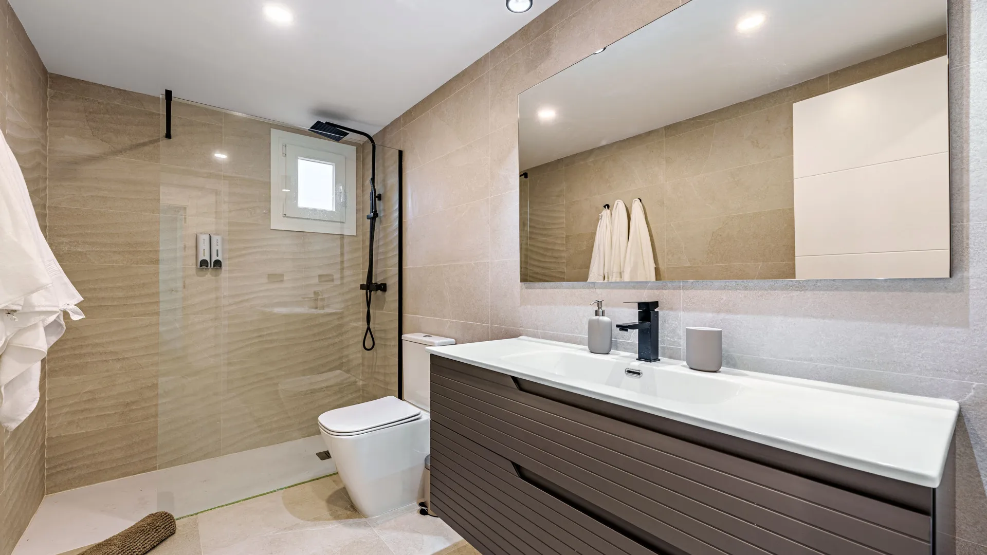 3 bedrooms Sierra Blanca ground floor apartment for sale