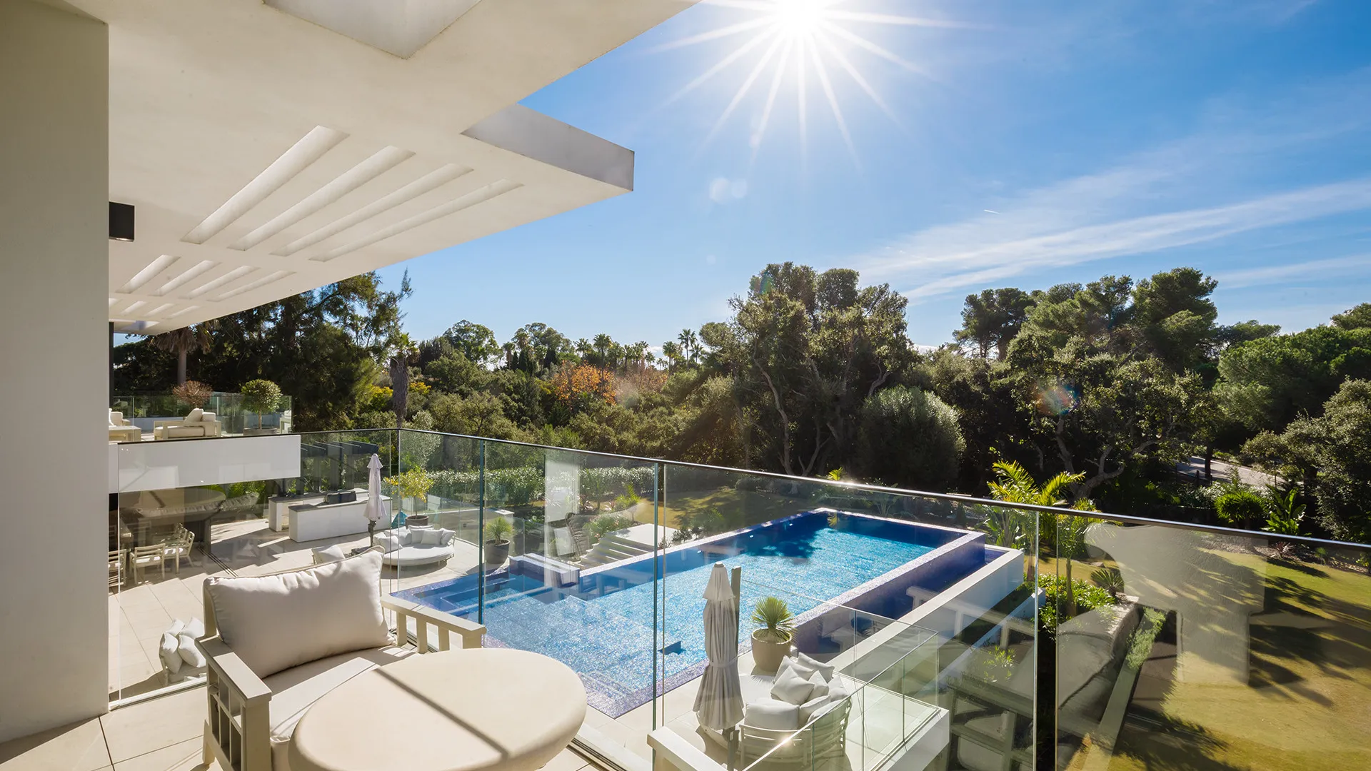For sale 7 bedrooms villa in Kings & Queens