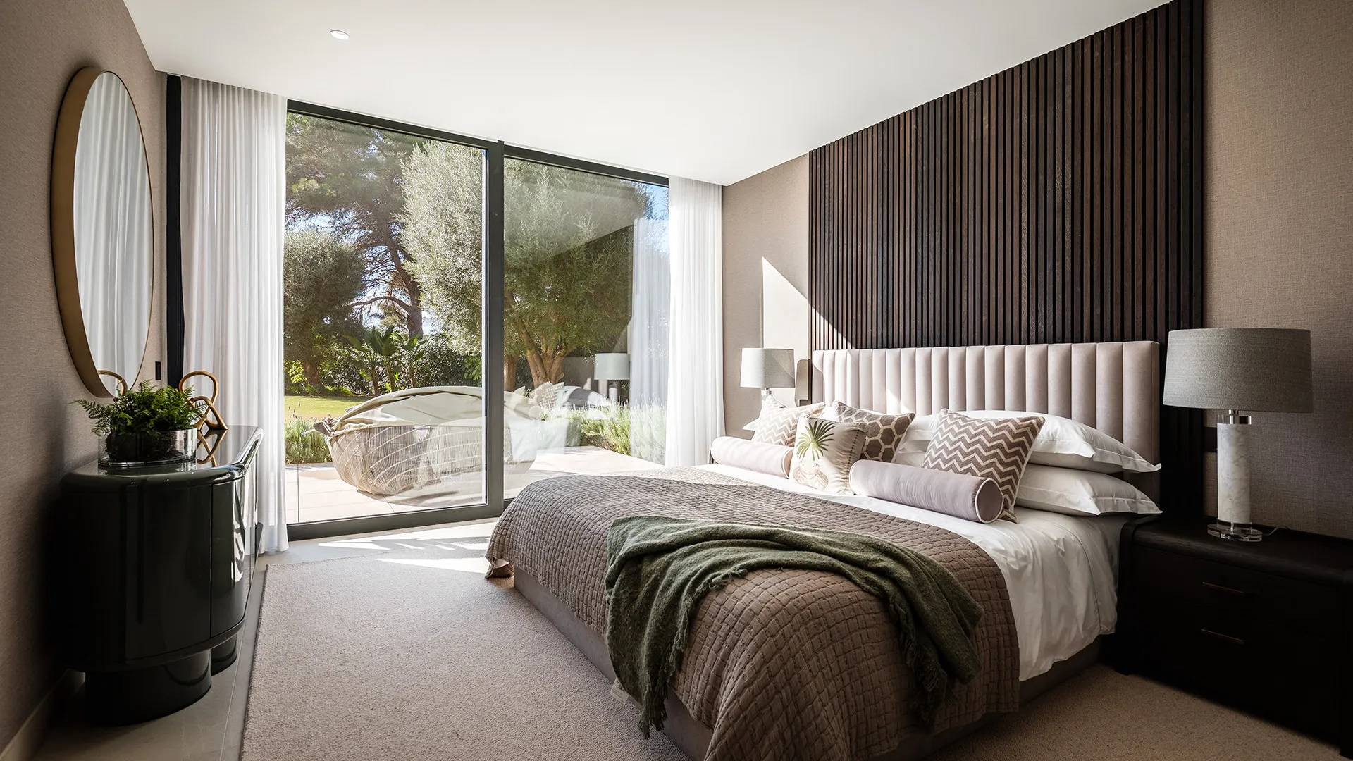 For sale 7 bedrooms villa in Kings & Queens