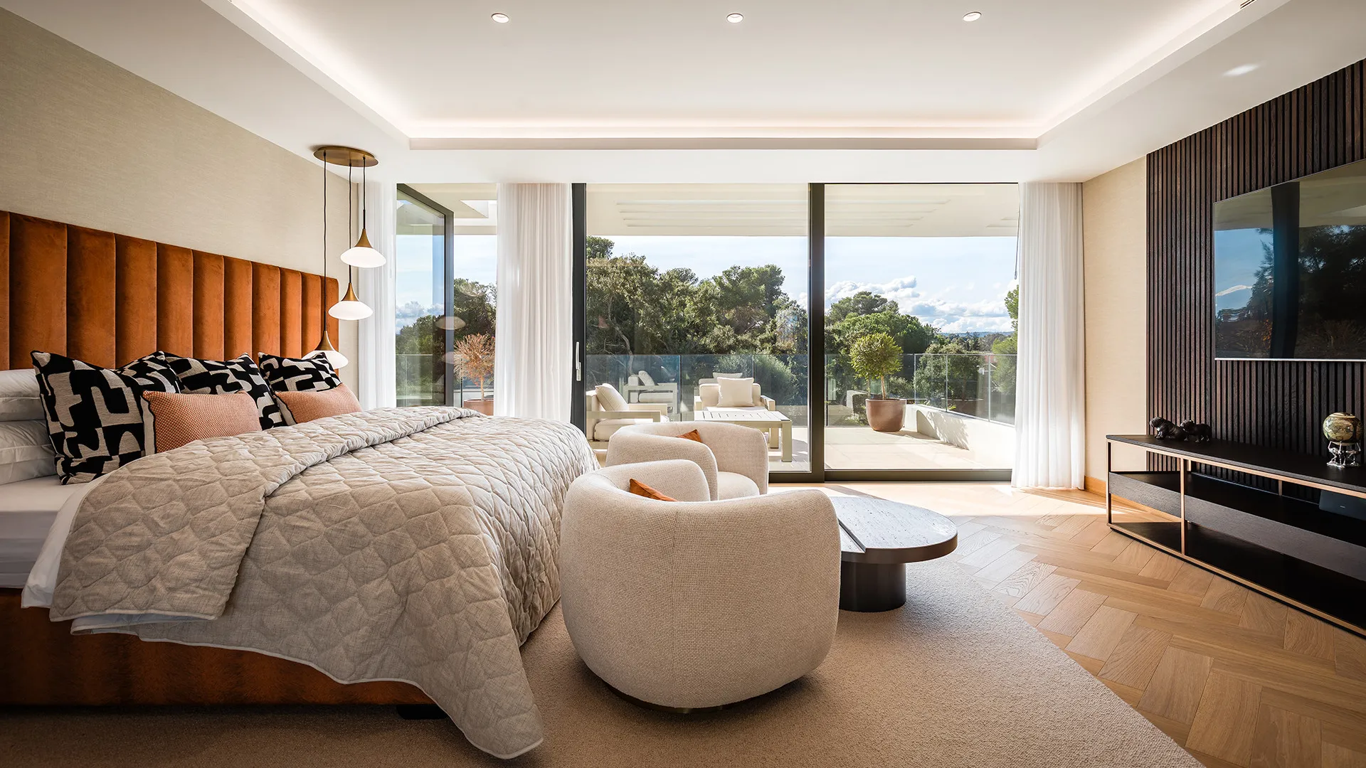 For sale 7 bedrooms villa in Kings & Queens