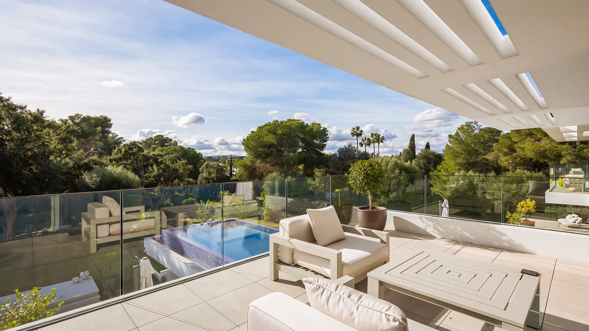 For sale 7 bedrooms villa in Kings & Queens