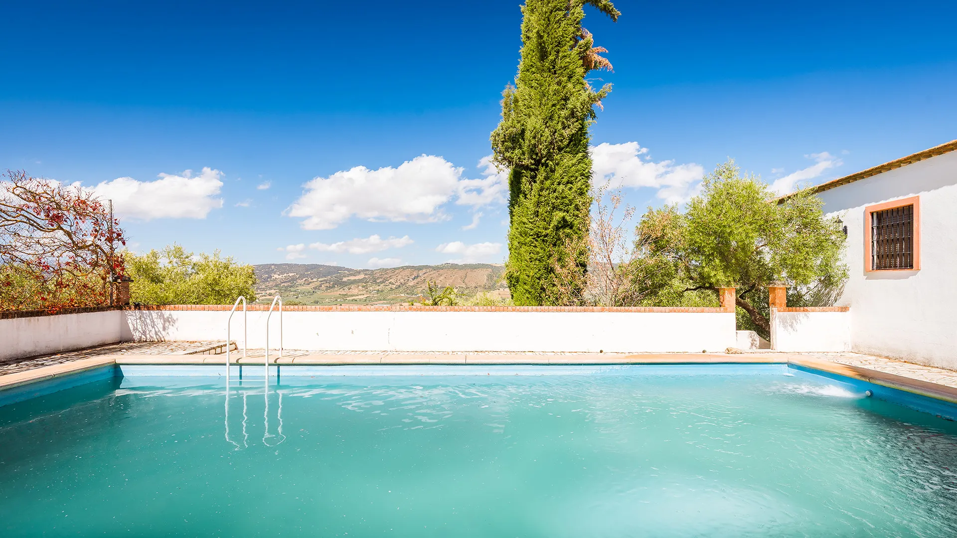 Ronda, finca de 4 dormitorios en venta