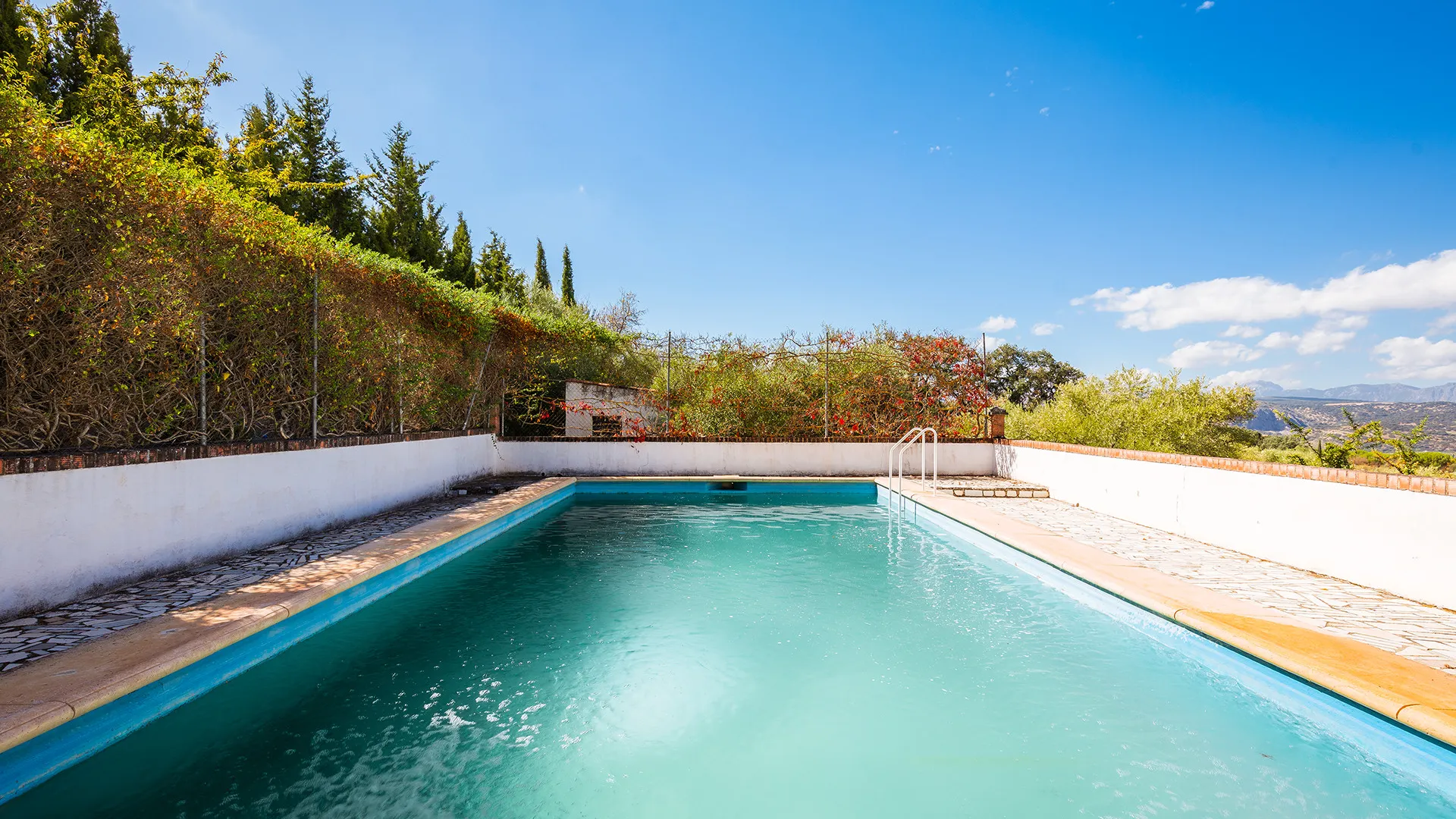 Ronda, finca de 4 dormitorios en venta