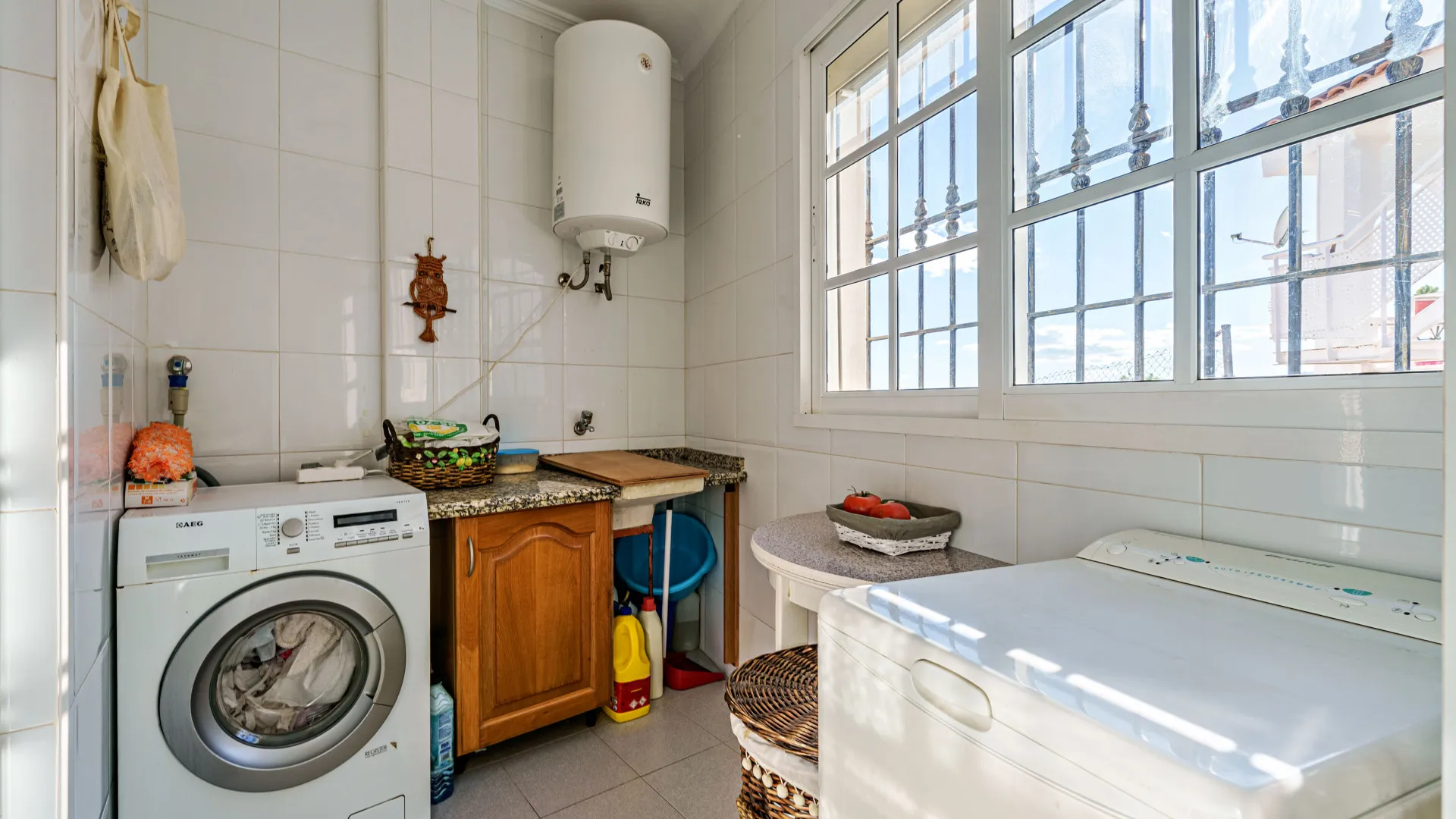 Se vende casa de 3 dormitorios en Malaga - Ciudad Jardín