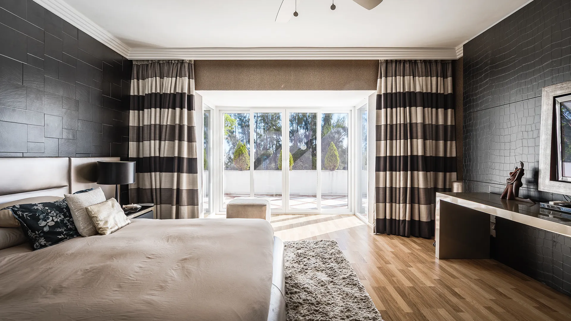 Se vende apartamento de 4 dormitorios en Monte Paraiso