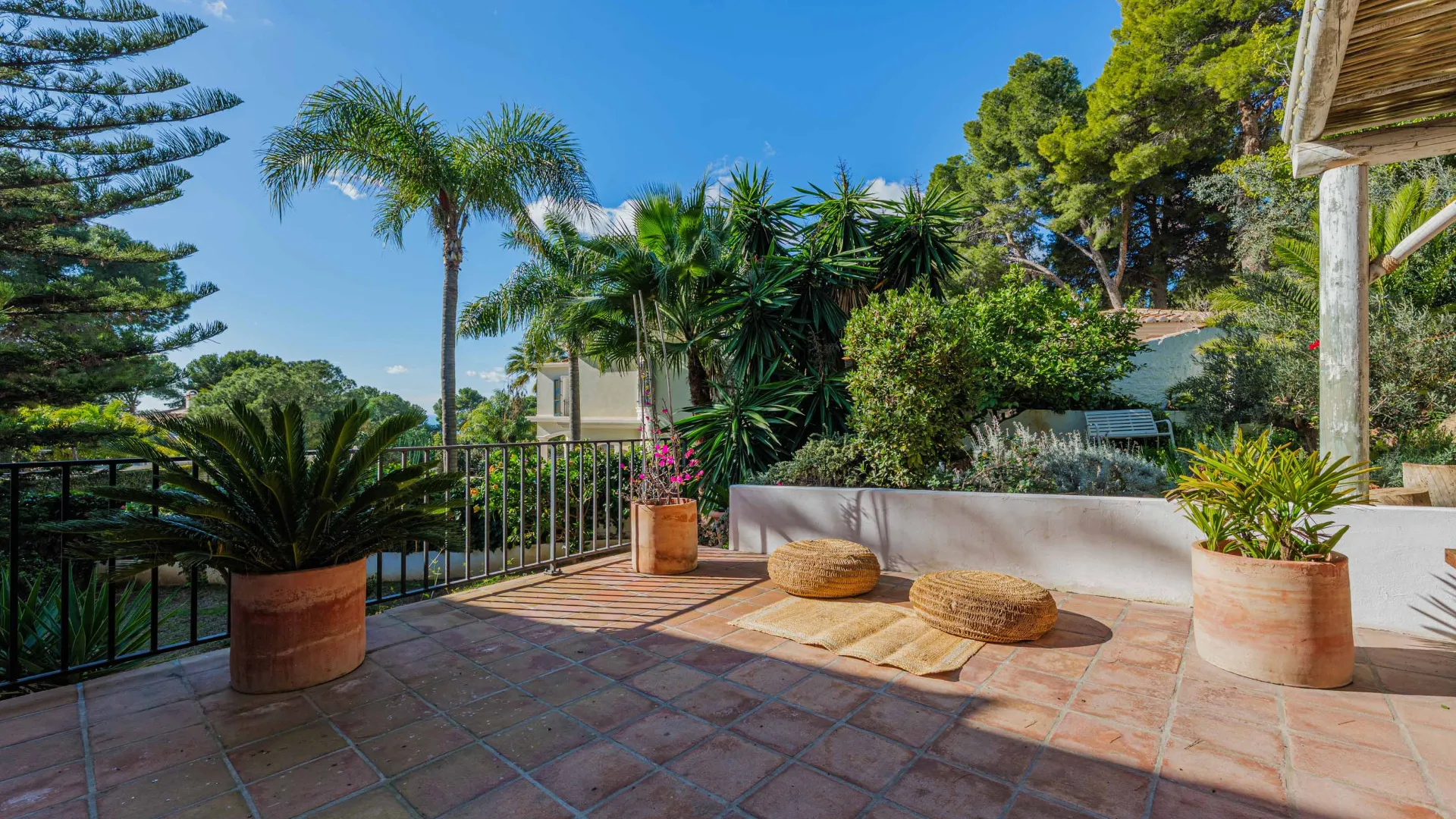 Se vende casa en Pinares de San Antón de 4 dormitorios
