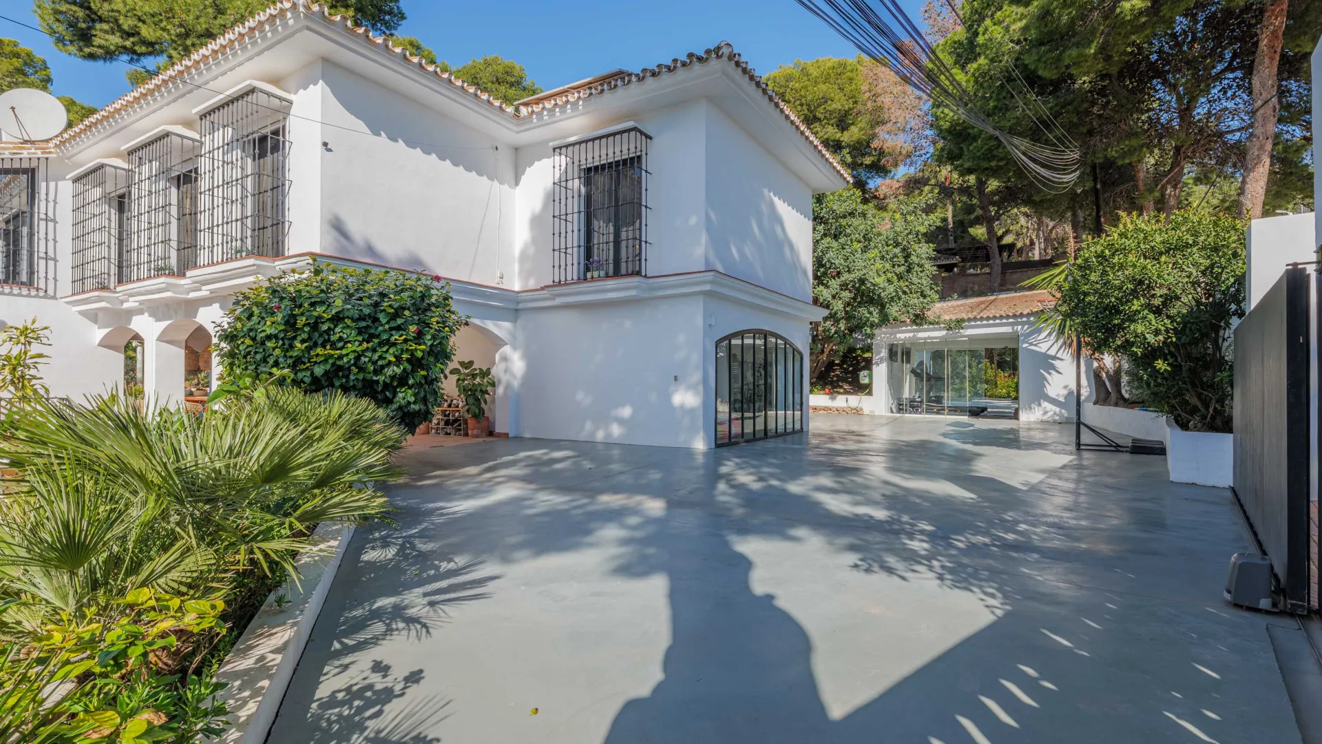 Se vende casa en Pinares de San Antón de 4 dormitorios