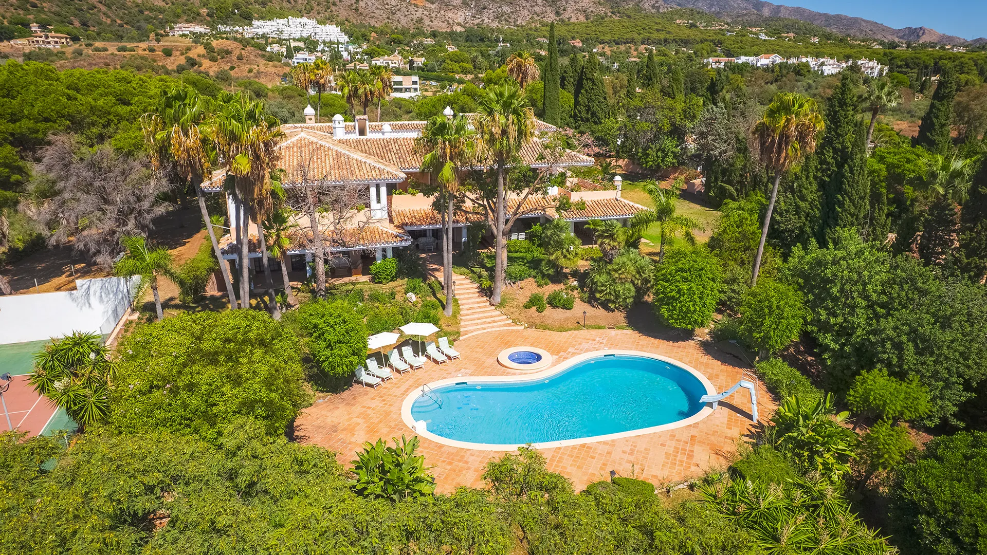 For sale villa in La Capellania with 20 bedrooms